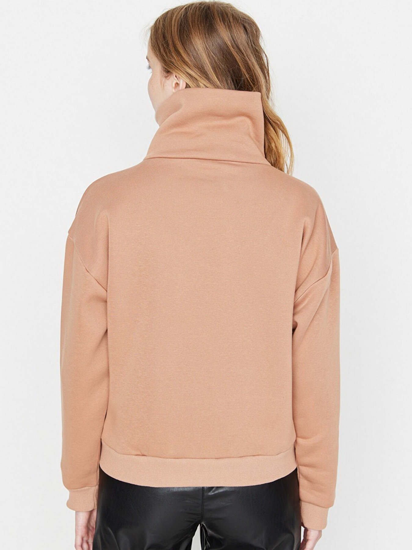 Свитшот Trendyol модель TWOAW23SW00091/Vizon Фото