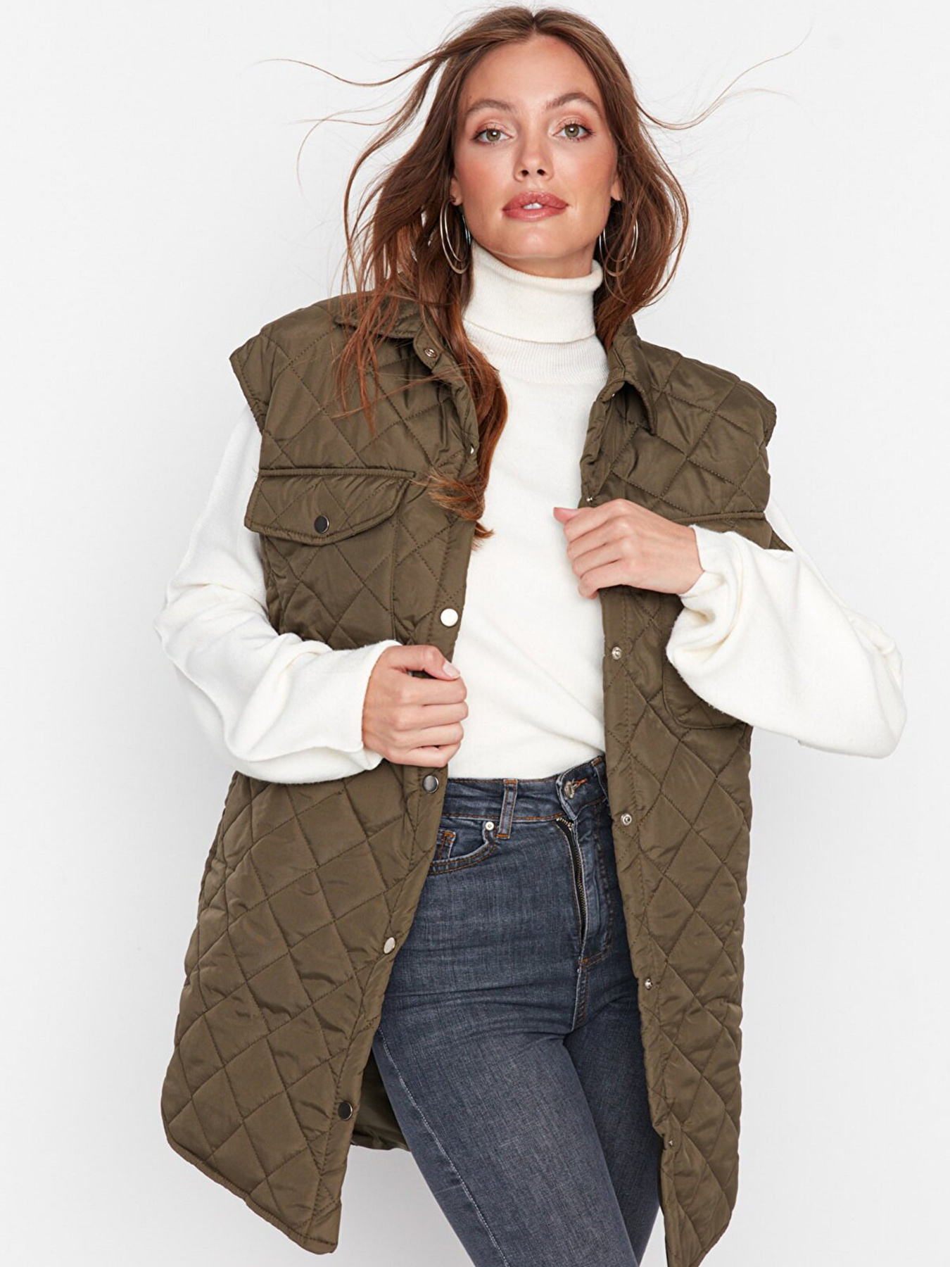 Утеплений жилет Trendyol модель TWOAW23YE00007/Haki Фото