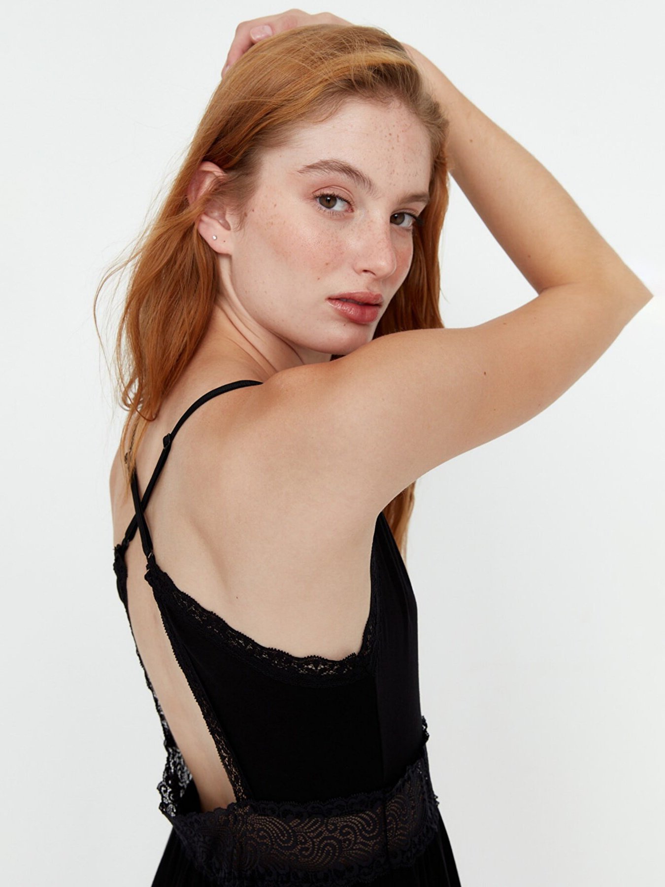 Нічна сорочка Trendyol модель THMAW20GC0001/Siyah Нічна сорочка Trendyol модель THMAW20GC0001/Siyah Фото