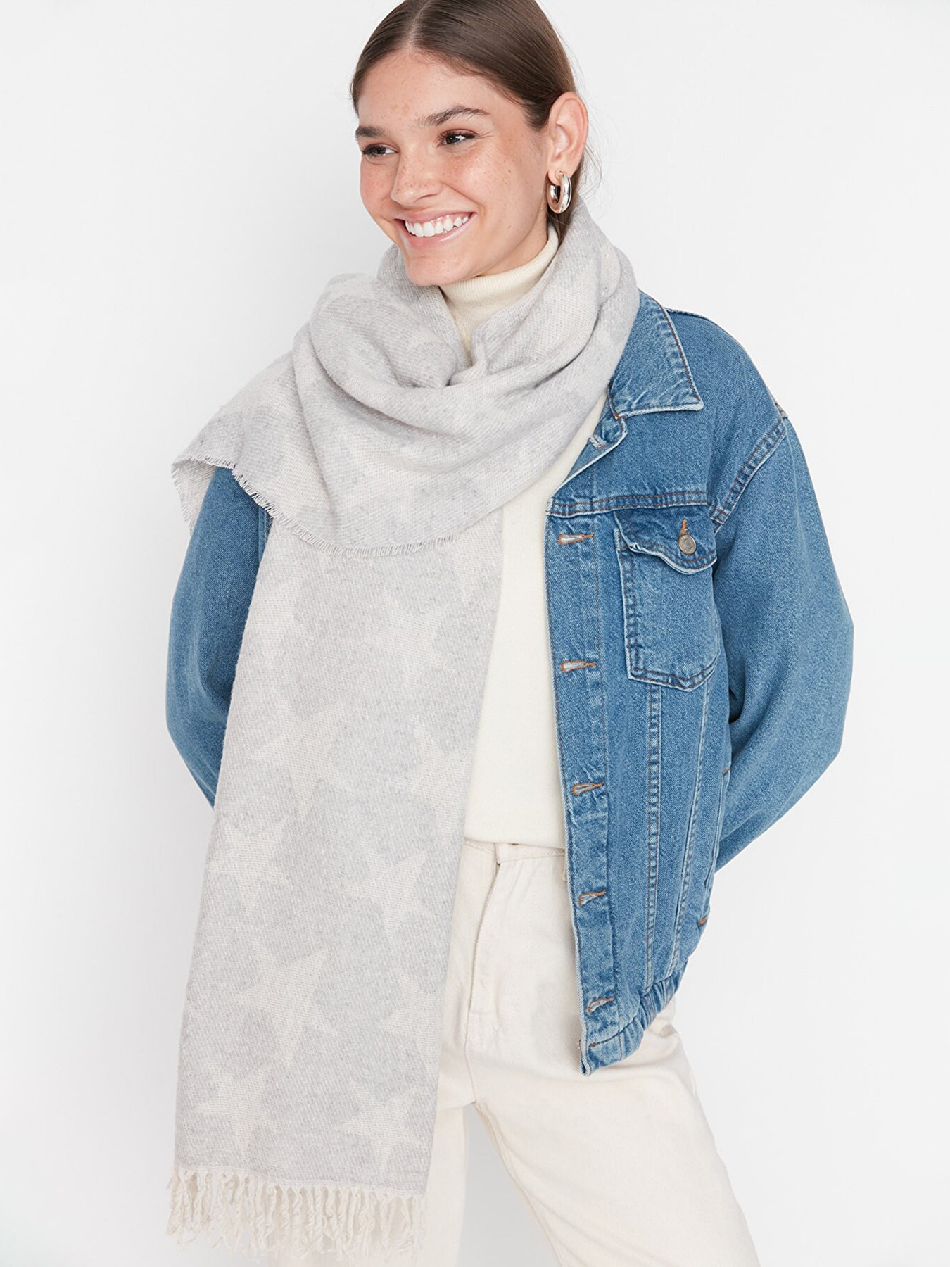 Шарф Trendyol модель TWOAW21AT0047/Acik Gri Фото