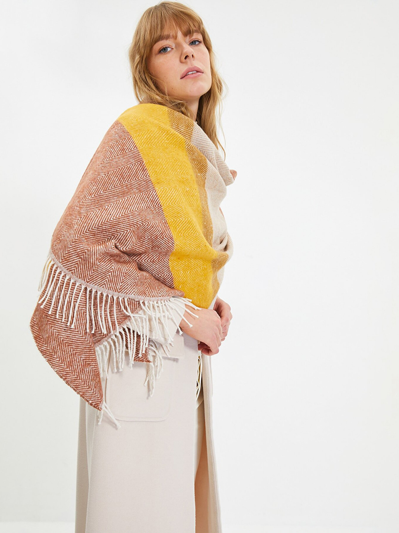 Шарф Trendyol модель TWOAW22AT0034/Turuncu Фото