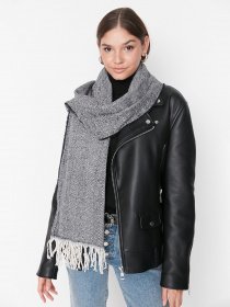 Шарф Trendyol модель TWOAW22AT0036/Siyah Фото