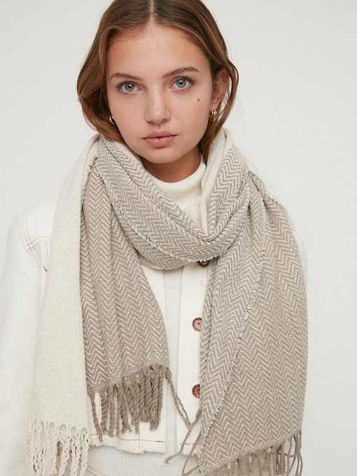 Шарф Trendyol модель TWOAW22AT0052/Ekru Фото