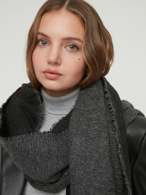 Шарф Trendyol модель TWOAW22AT0063/Siyah Фото