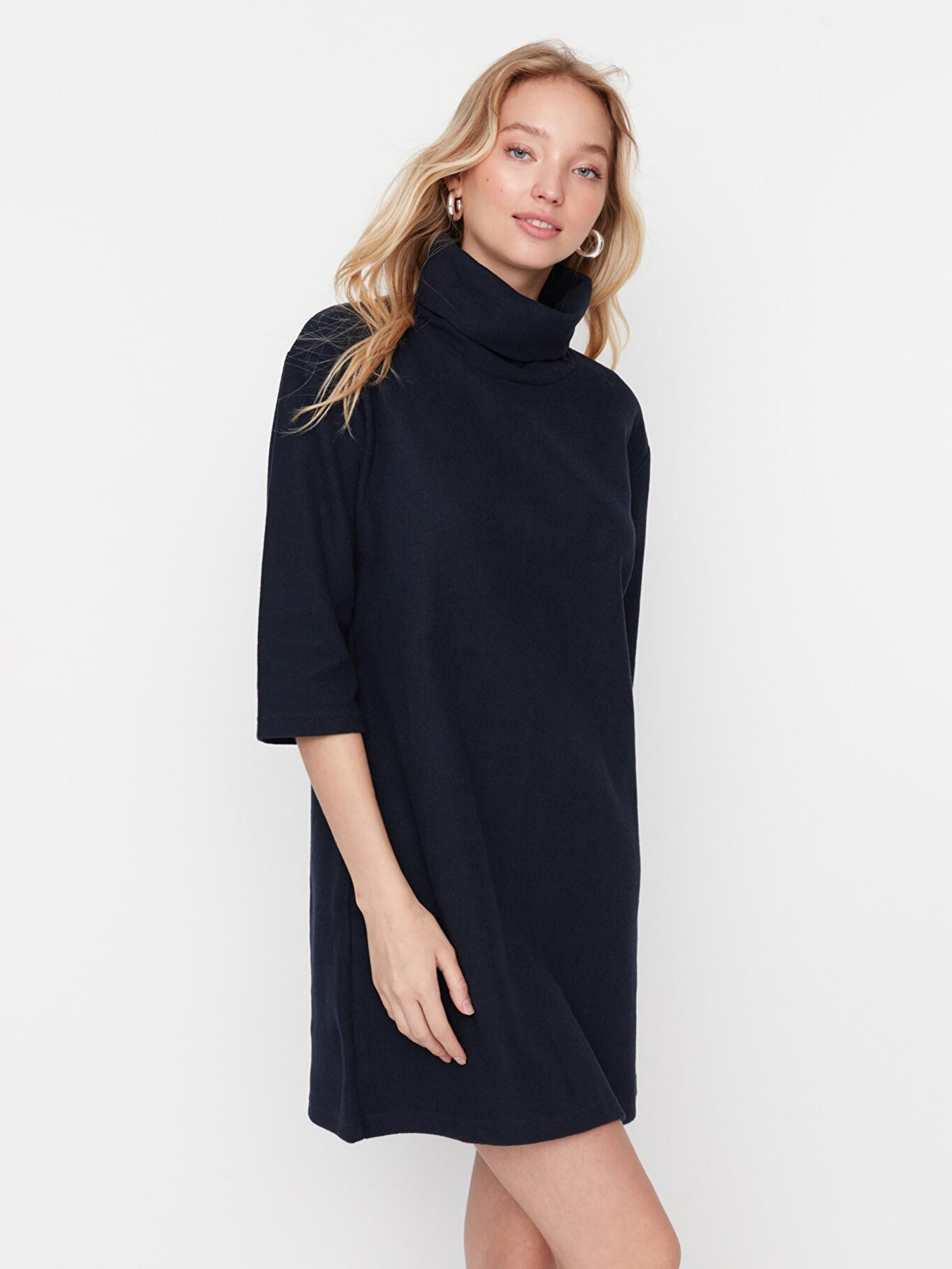 Сукня міні Trendyol модель TWOAW20EL1110/Lacivert Фото