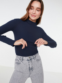 Водолазка Trendyol модель TWOAW21BZ0423/Lacivert Фото