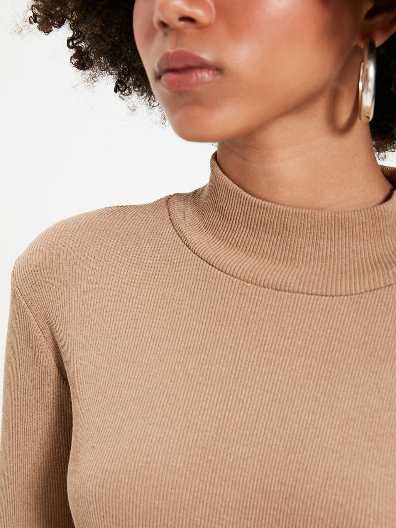 Водолазка Trendyol модель TWOAW21BZ0423/Vizon Фото