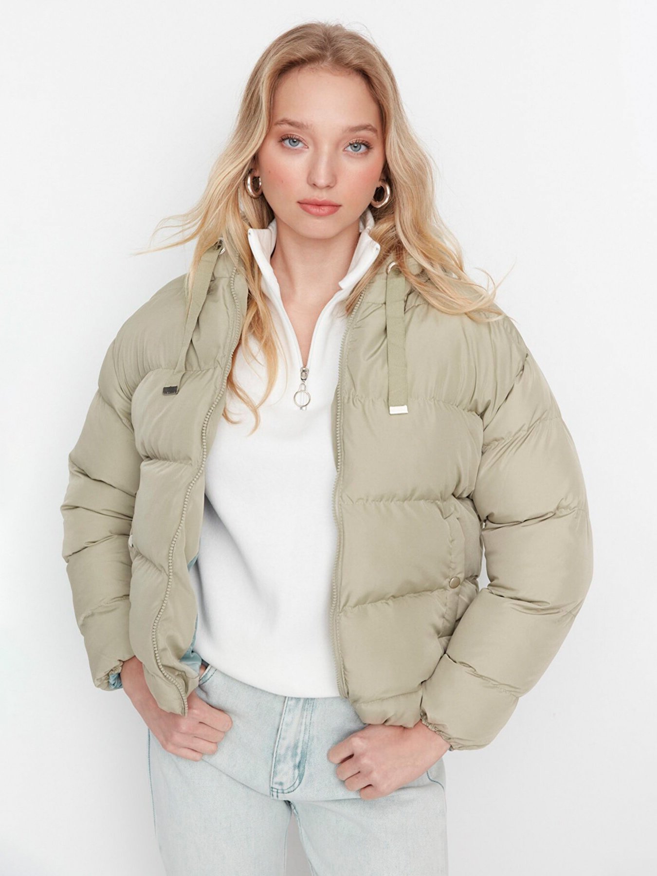 Зимняя куртка Trendyol модель TWOAW21MO0022/Acik Haki Фото