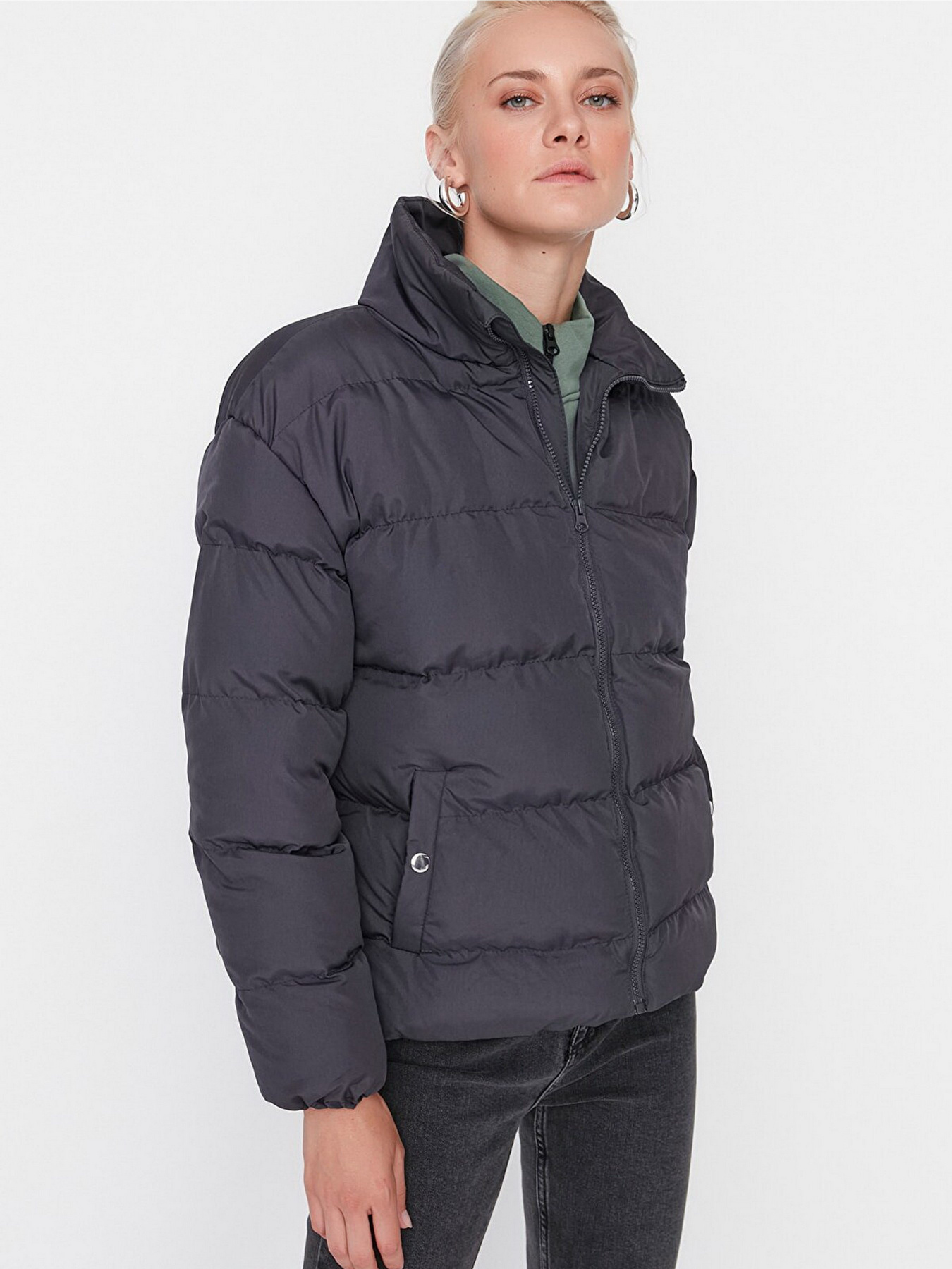 Демісезонна куртка Trendyol модель TWOAW21MO0045/Antrasit Фото