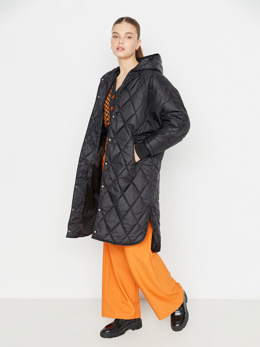 Зимняя куртка Trendyol модель TWOAW22MO0010/Siyah Фото