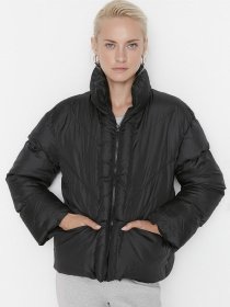 Демісезонна куртка Trendyol модель TWOAW22MO0079/Siyah Фото