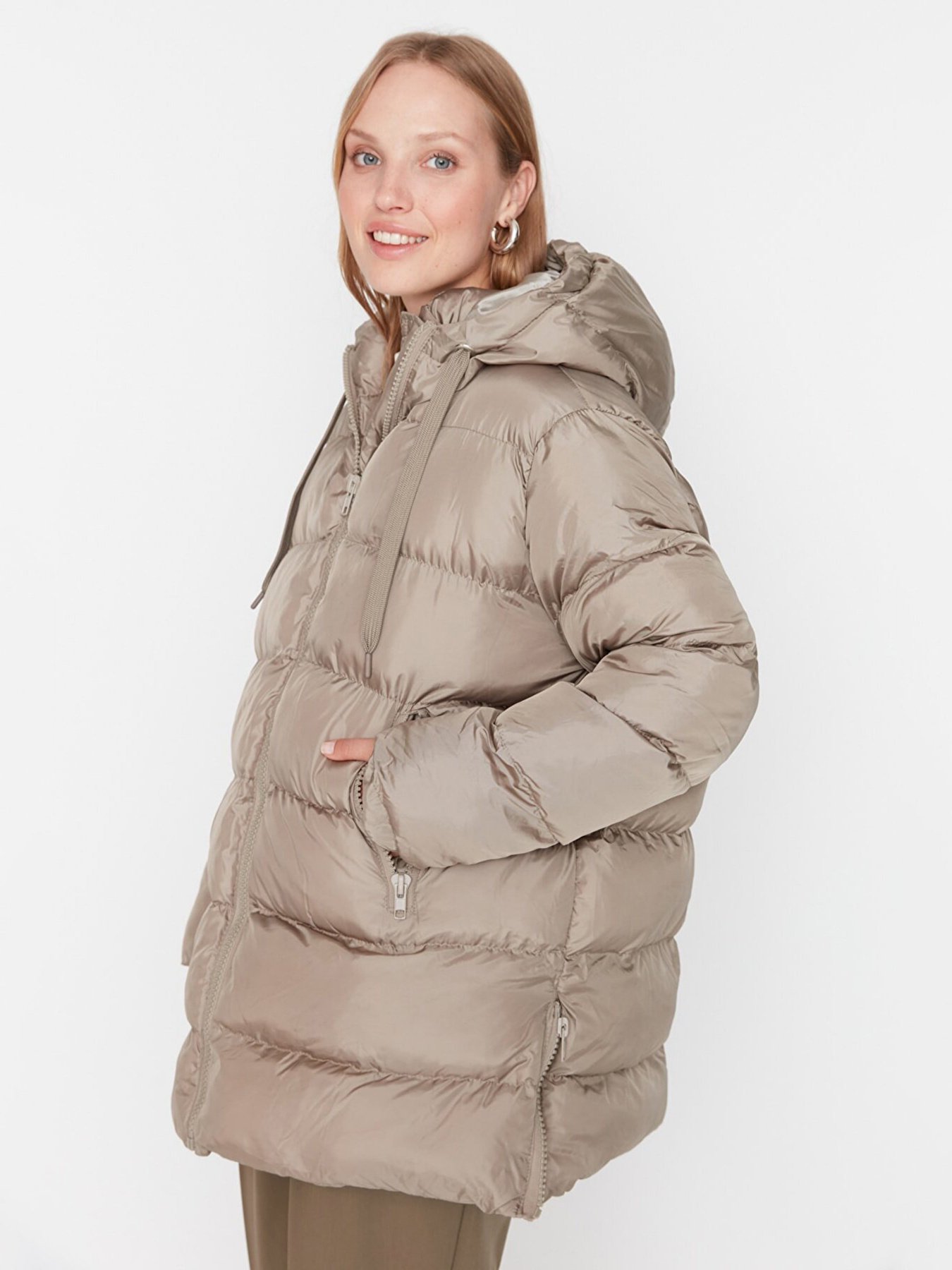 Зимняя куртка Trendyol модель TWOAW22MO0114/Vizon Фото