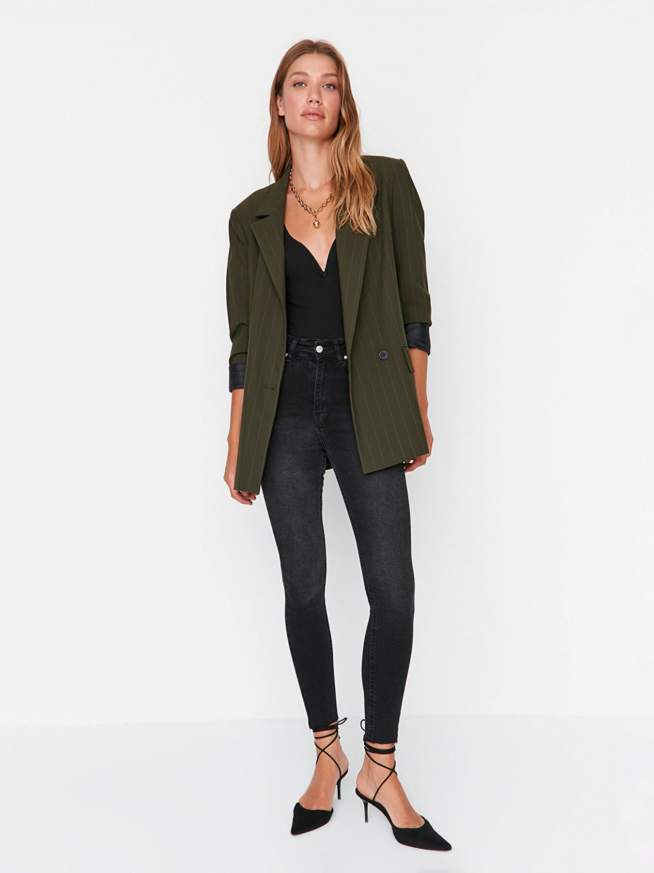 Скіні джинси Trendyol модель TWOAW23JE00108/Siyah Фото