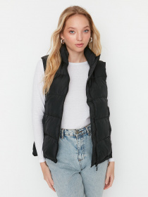 Утеплений жилет Trendyol модель TWOAW23YE00008/Siyah Фото
