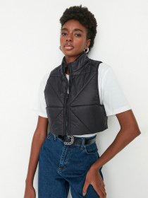 Утеплений жилет Trendyol модель TWOAW23YE00013/Siyah Фото