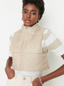 Жилет с утеплителем Trendyol модель TWOAW23YE00013/Tas Фото