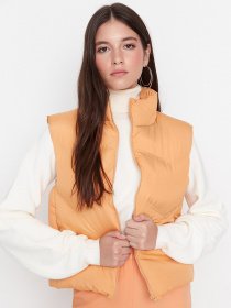 Утепленный жилет Trendyol модель TWOAW23YE00028/Turuncu Фото