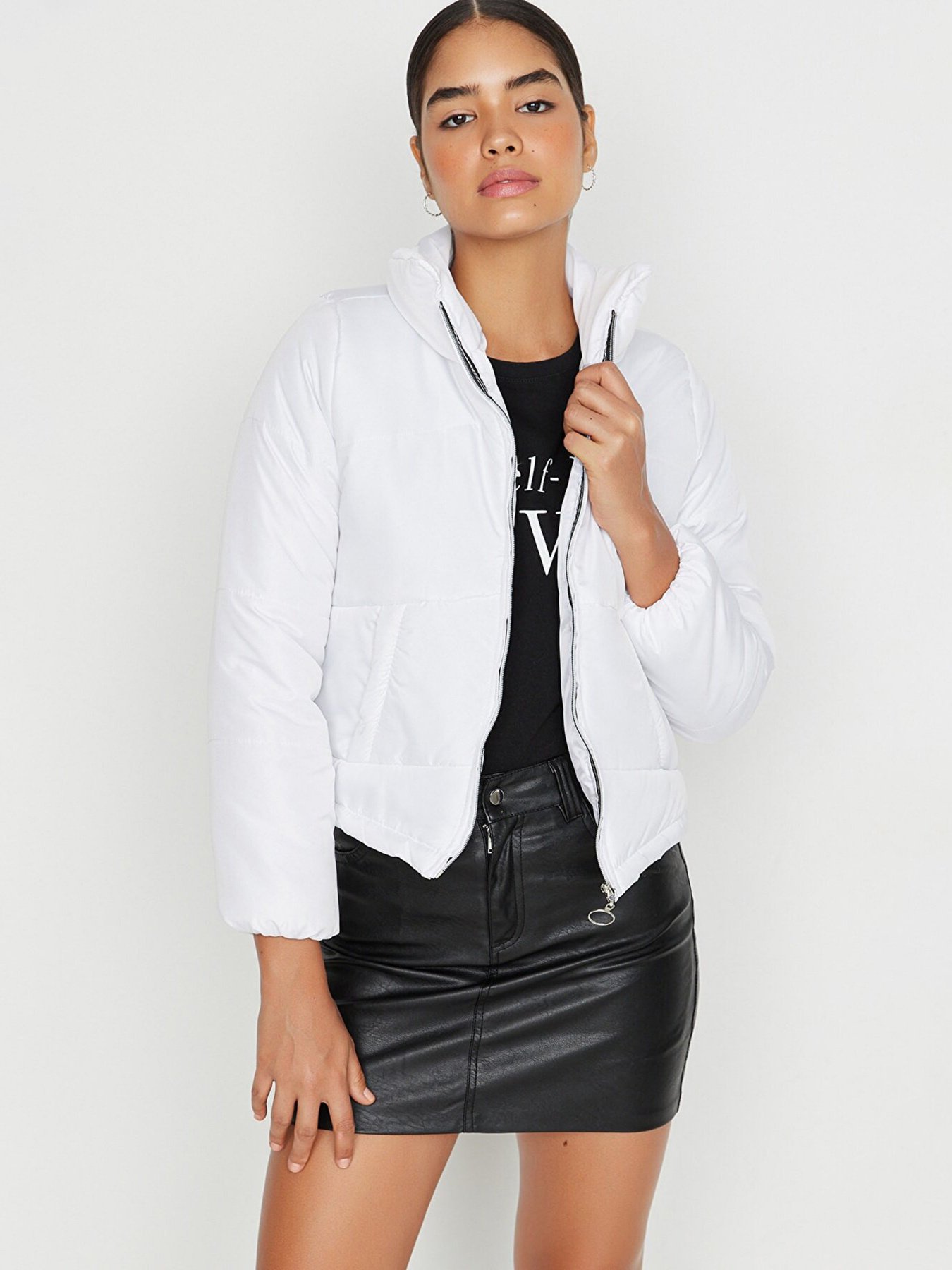 Зимняя куртка Trendyol модель TWOSS20MO0015/Beyaz Фото