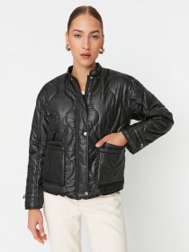 Демісезонна куртка Trendyol модель TWOSS22MO0014/Siyah Фото