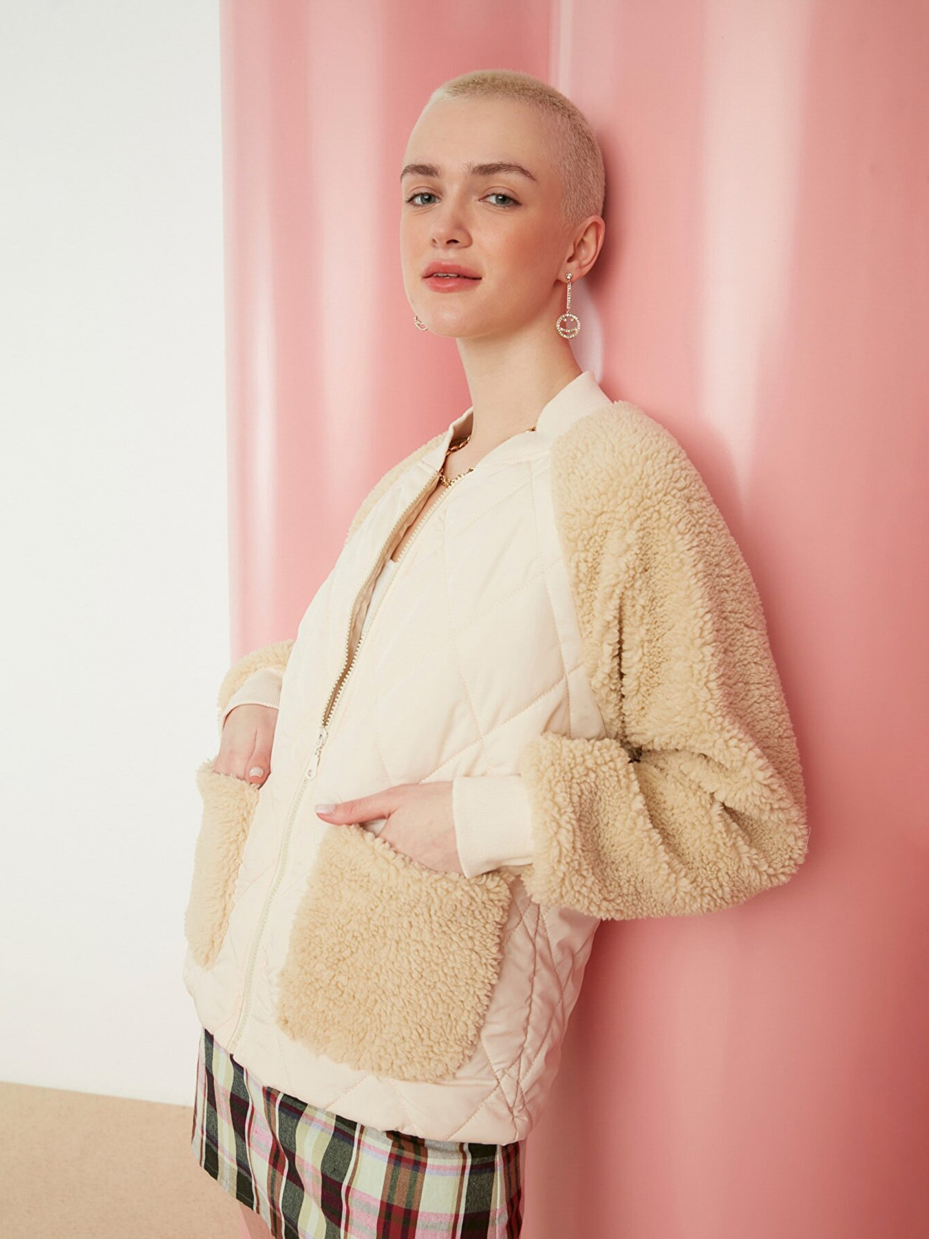 Демісезонна куртка Trendyol модель TWOSS22MO0053/Bej Фото