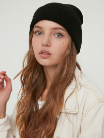 Шапка Trendyol модель TWOAW22BR0028/Siyah-Krem Фото
