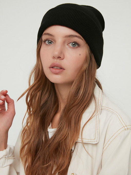 Шапка Trendyol модель TWOAW22BR0028/Siyah-Krem Фото