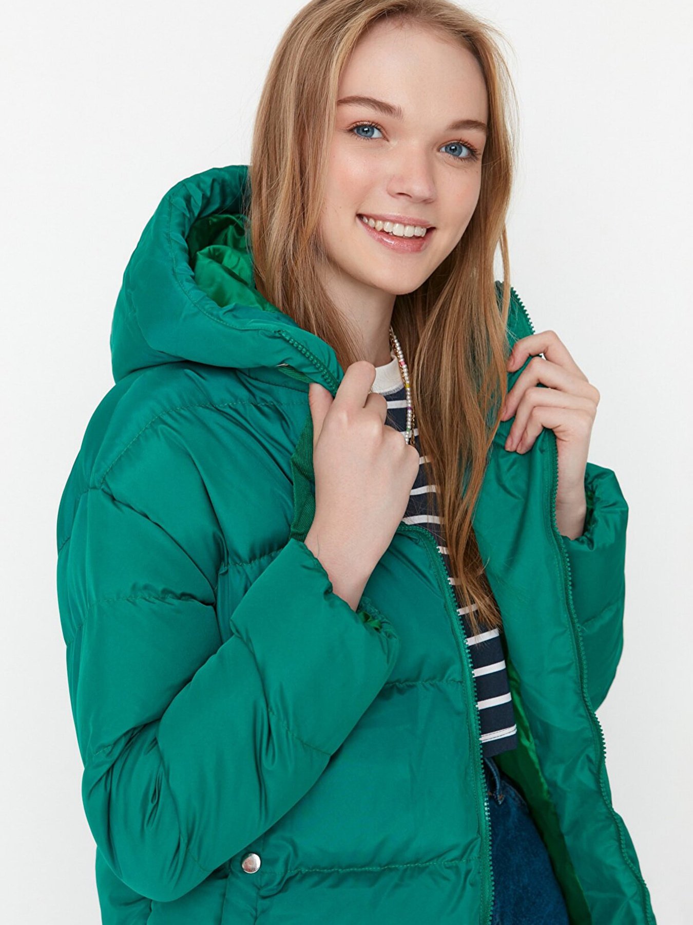 Зимова куртка Trendyol модель TWOAW21MO0022/Koyu Yesil Фото