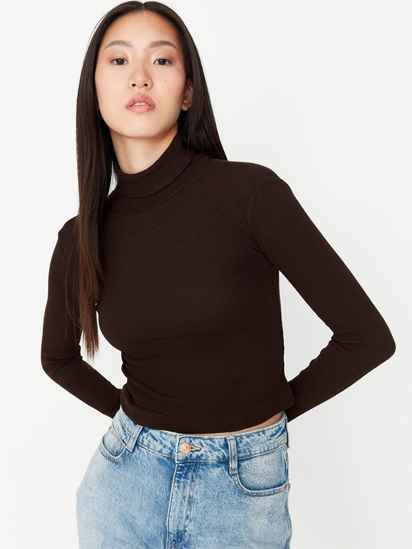 Водолазка Trendyol модель TWOAW22BZ0142/Kahverengi Фото