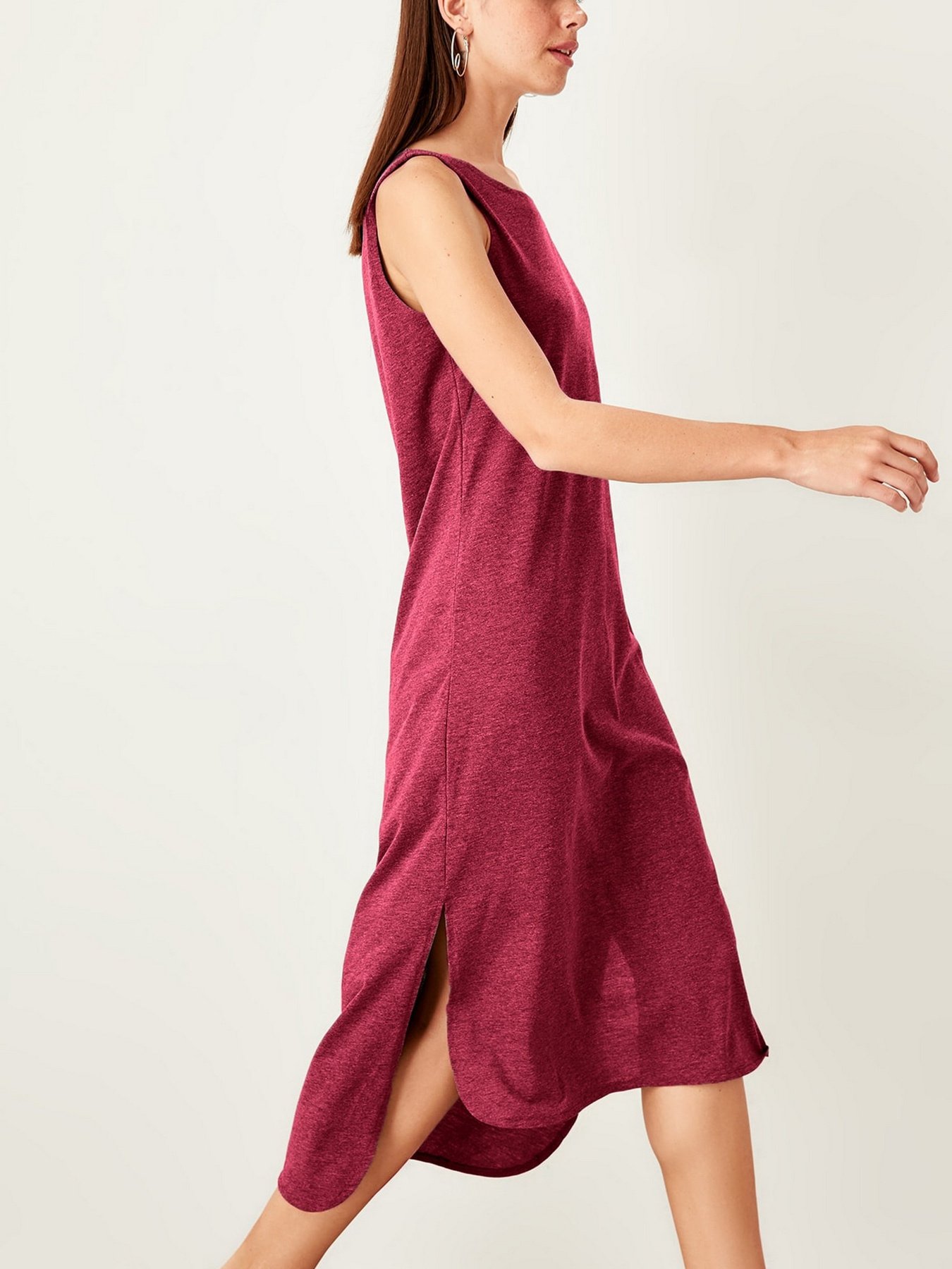 Платья Trendyol модель TWOSS19VG0317/Bordo Фото