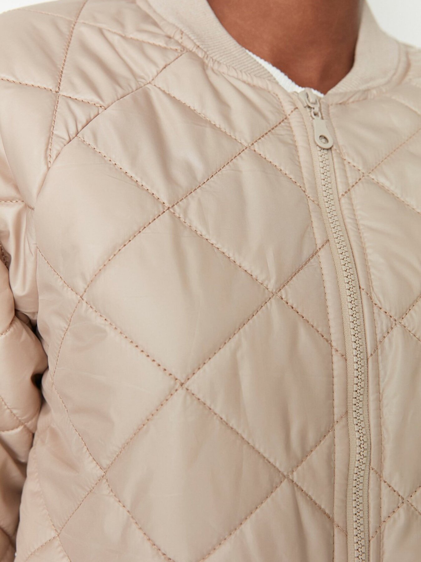 Бомбер Trendyol модель TWOAW23MO00058/Vizon Фото