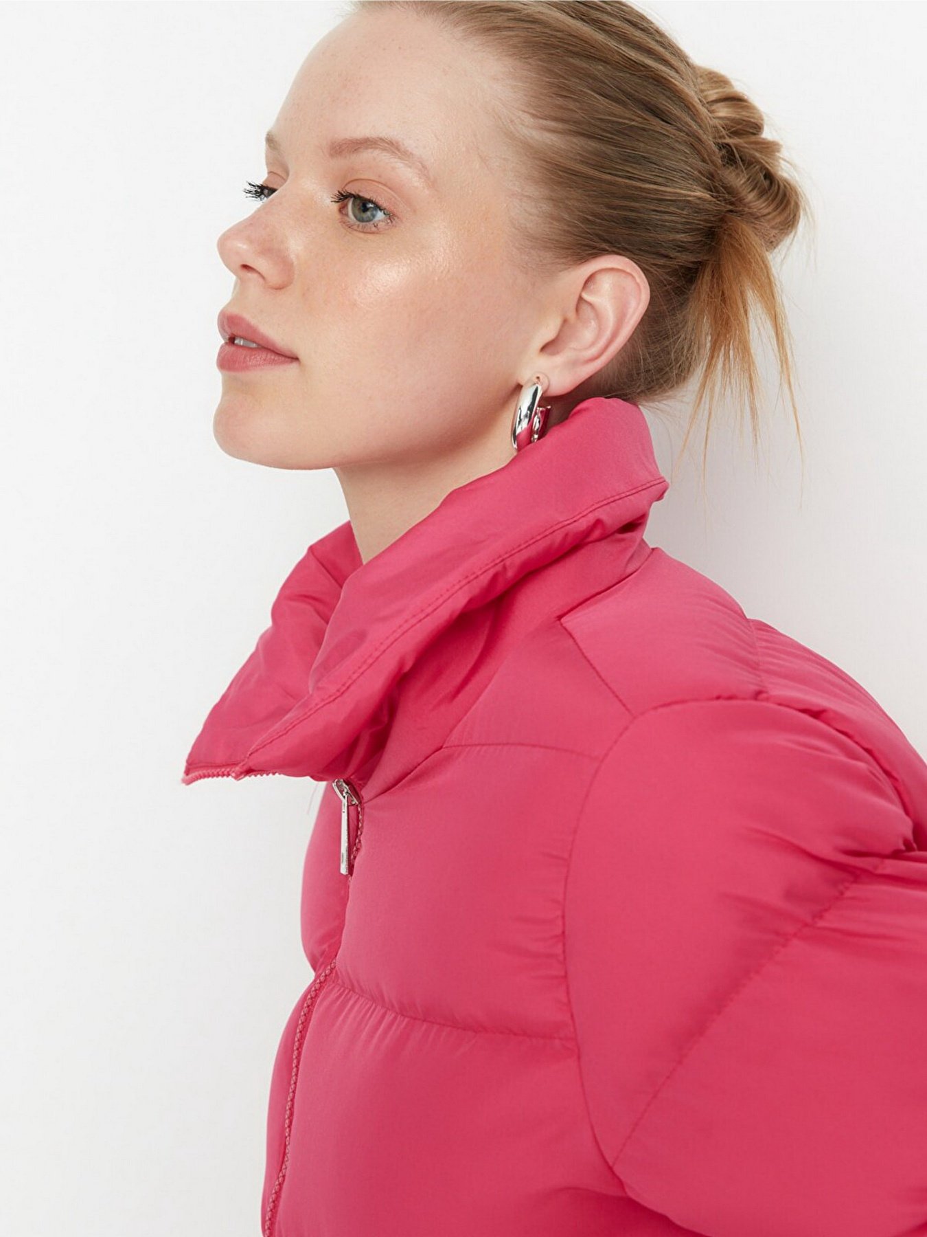 Зимова куртка Trendyol модель TWOAW23MO00108/Fusya Фото