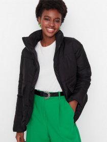 Зимняя куртка Trendyol модель TWOAW23MO00146/Siyah Фото