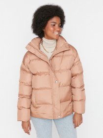 Зимняя куртка Trendyol модель TWOAW23MO00195/Camel Зимняя куртка Trendyol модель TWOAW23MO00195/Camel Фото