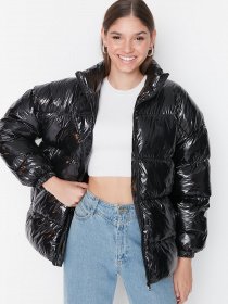 Зимова куртка Trendyol модель TWOAW23MO00258/Siyah Фото