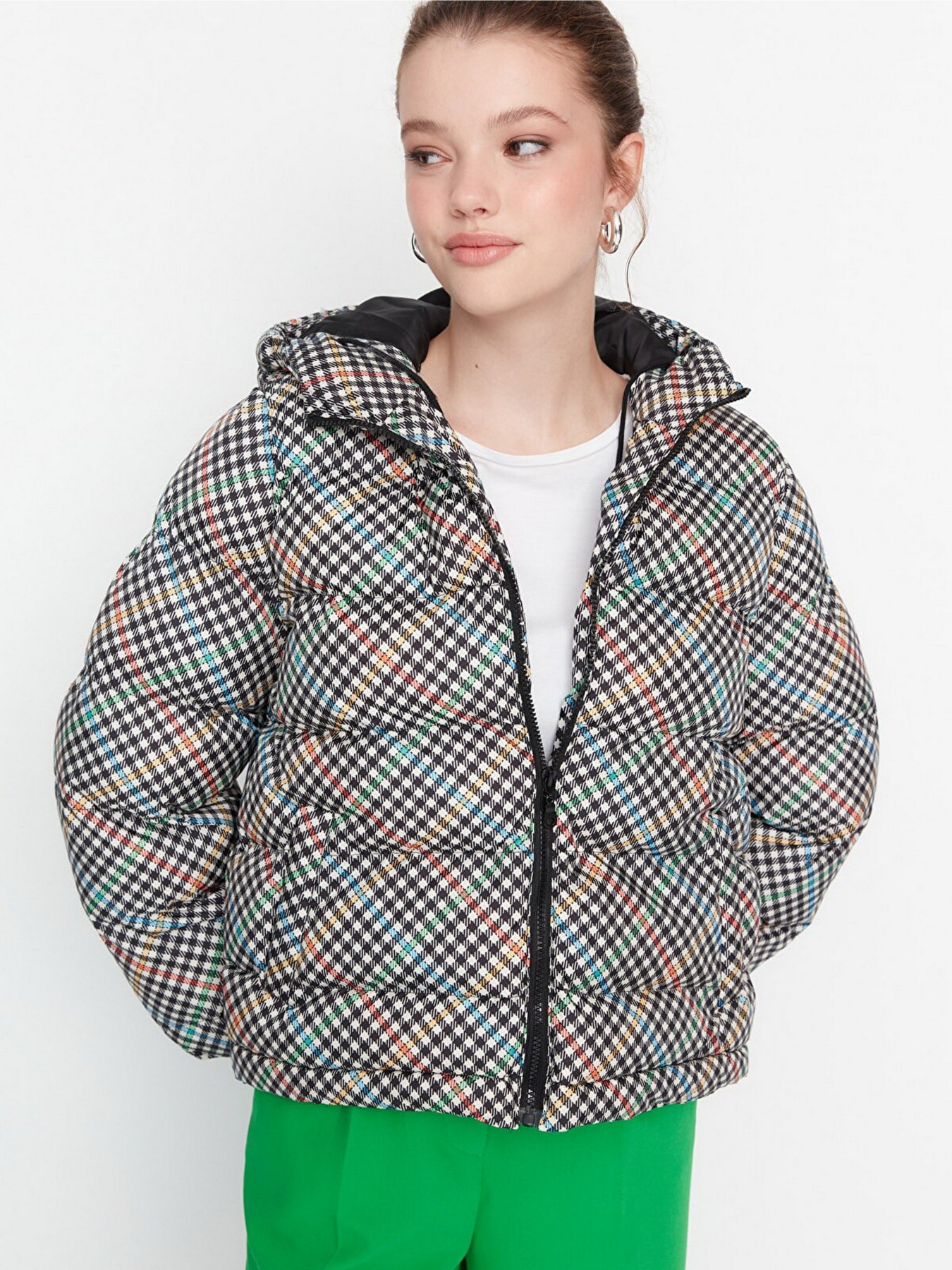 Демісезонна куртка Trendyol модель TWOAW23MO00322/Cok Renkli Фото