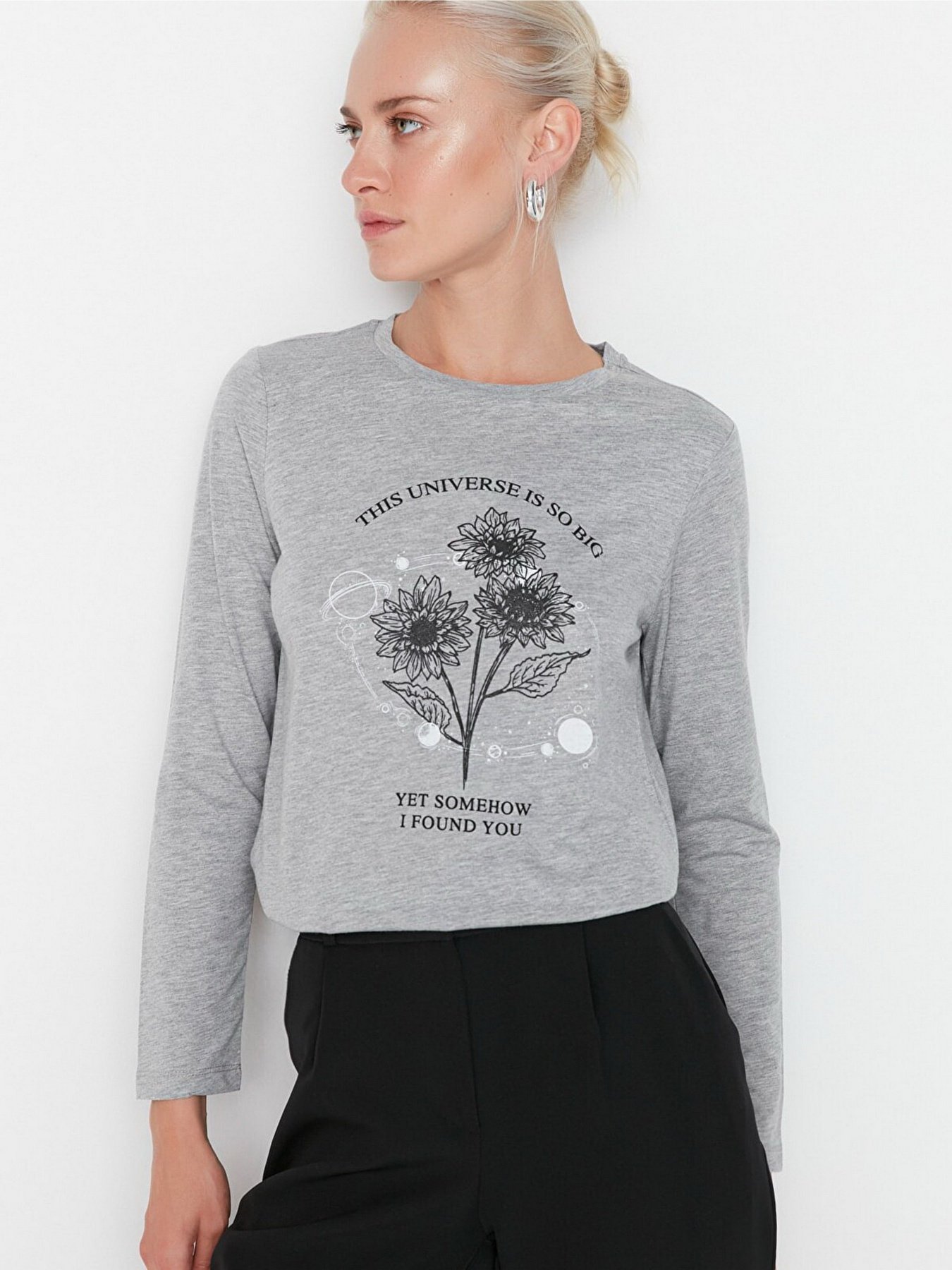 Лонгслив Trendyol модель TWOAW23TS00047/Gri Фото