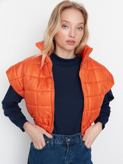 Жилет с утеплителем Trendyol модель TWOAW23YE00023/Turuncu Фото
