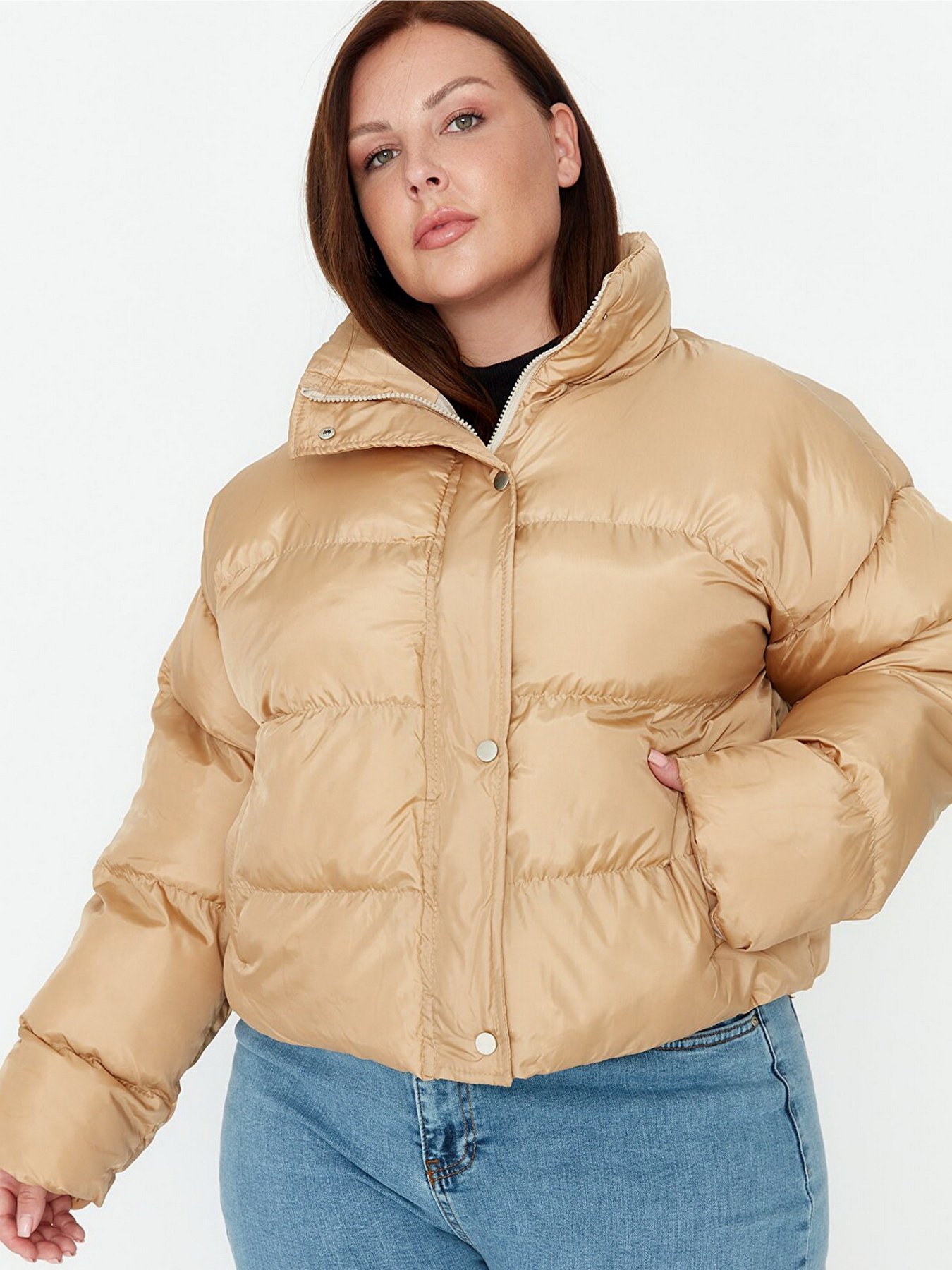 Зимова куртка Trendyol Curve модель TBBAW23AW00003/Vizon Фото