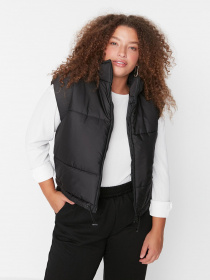 Утеплений жилет Trendyol модель TBBAW23BH00004/Siyah Фото