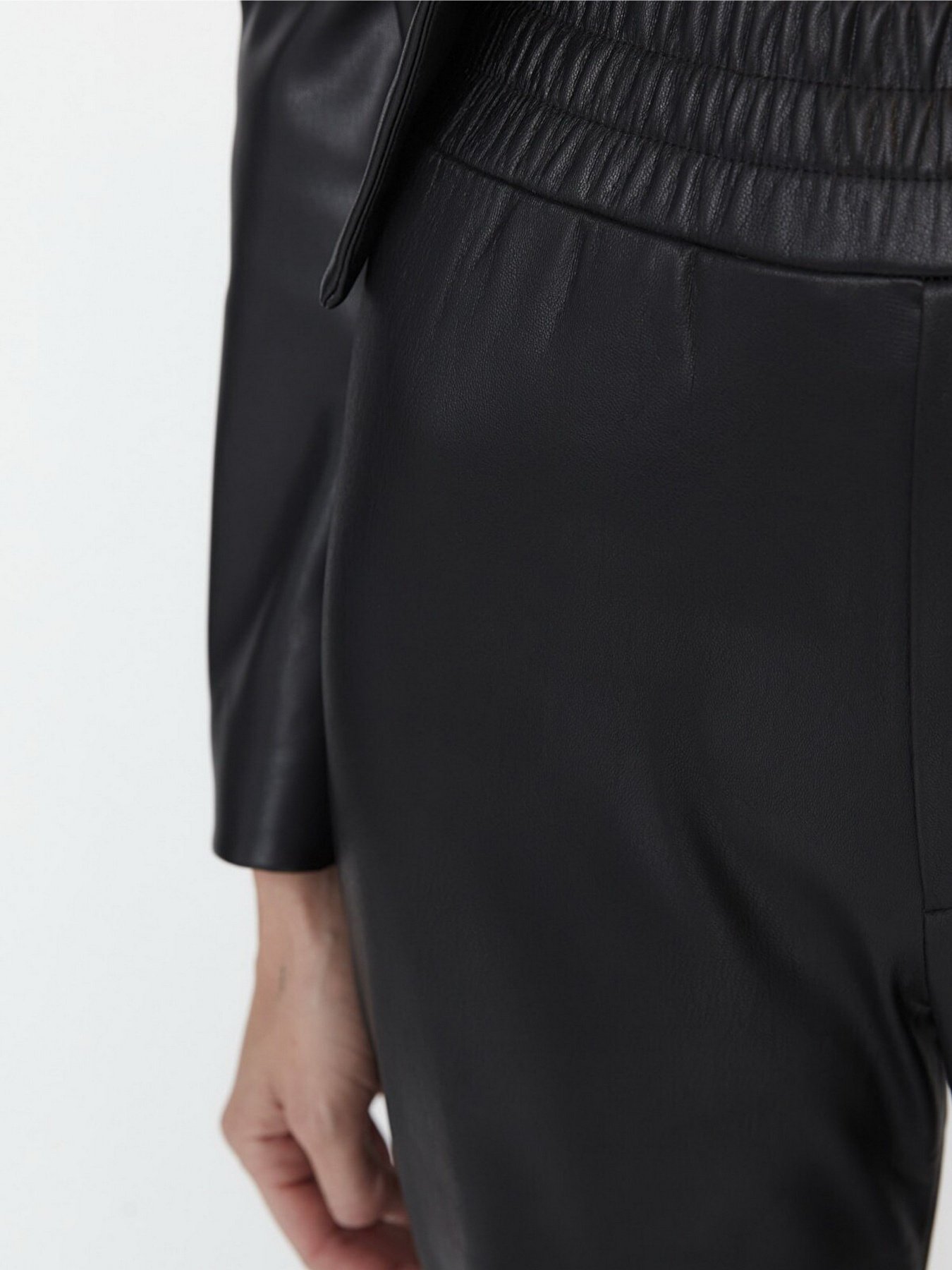 Брюки повседневные Trendyol модель TCTAW23TP00076/Siyah Фото