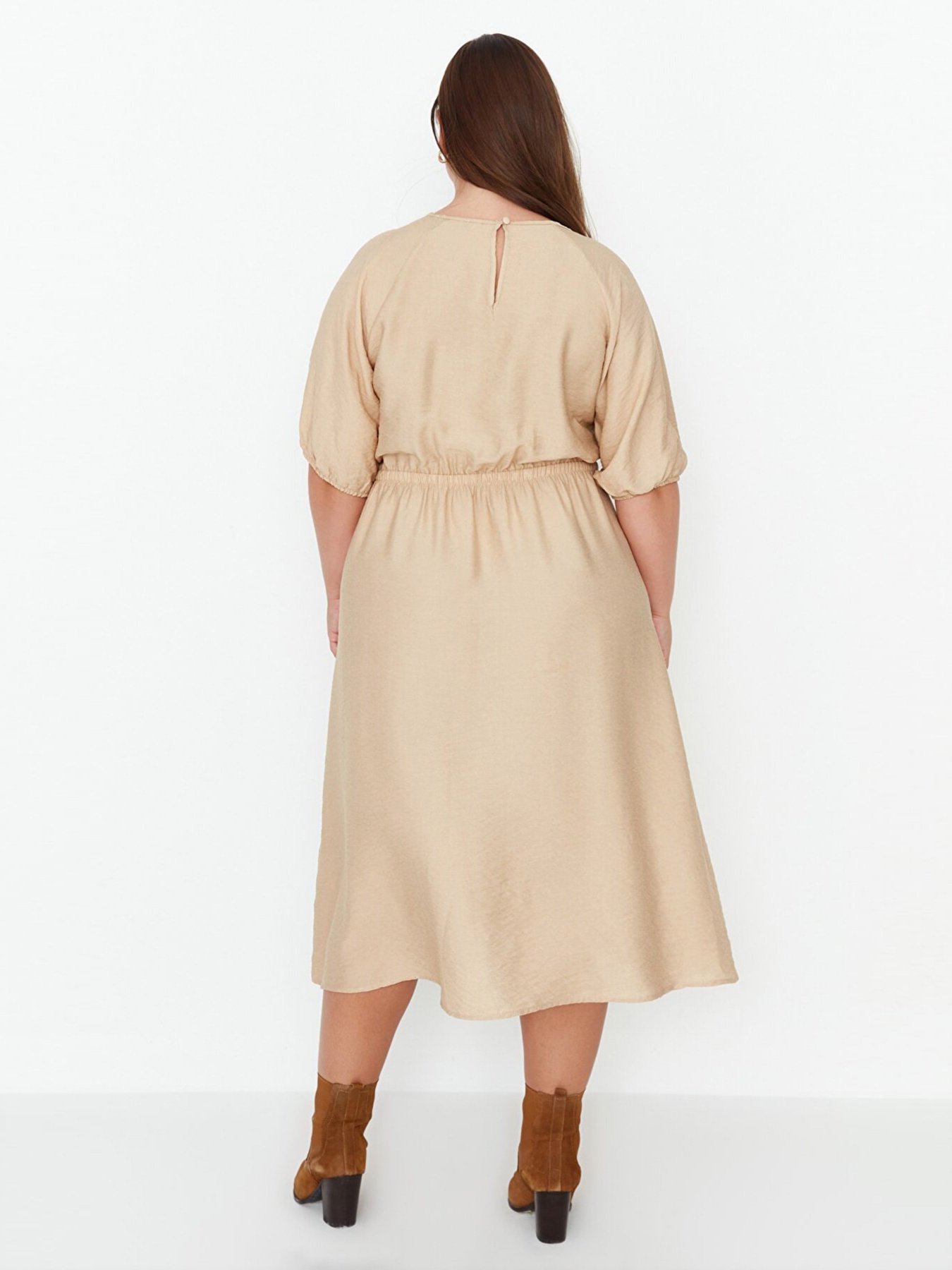 Платье миди Trendyol модель TBBSS22AH00026/Camel Фото