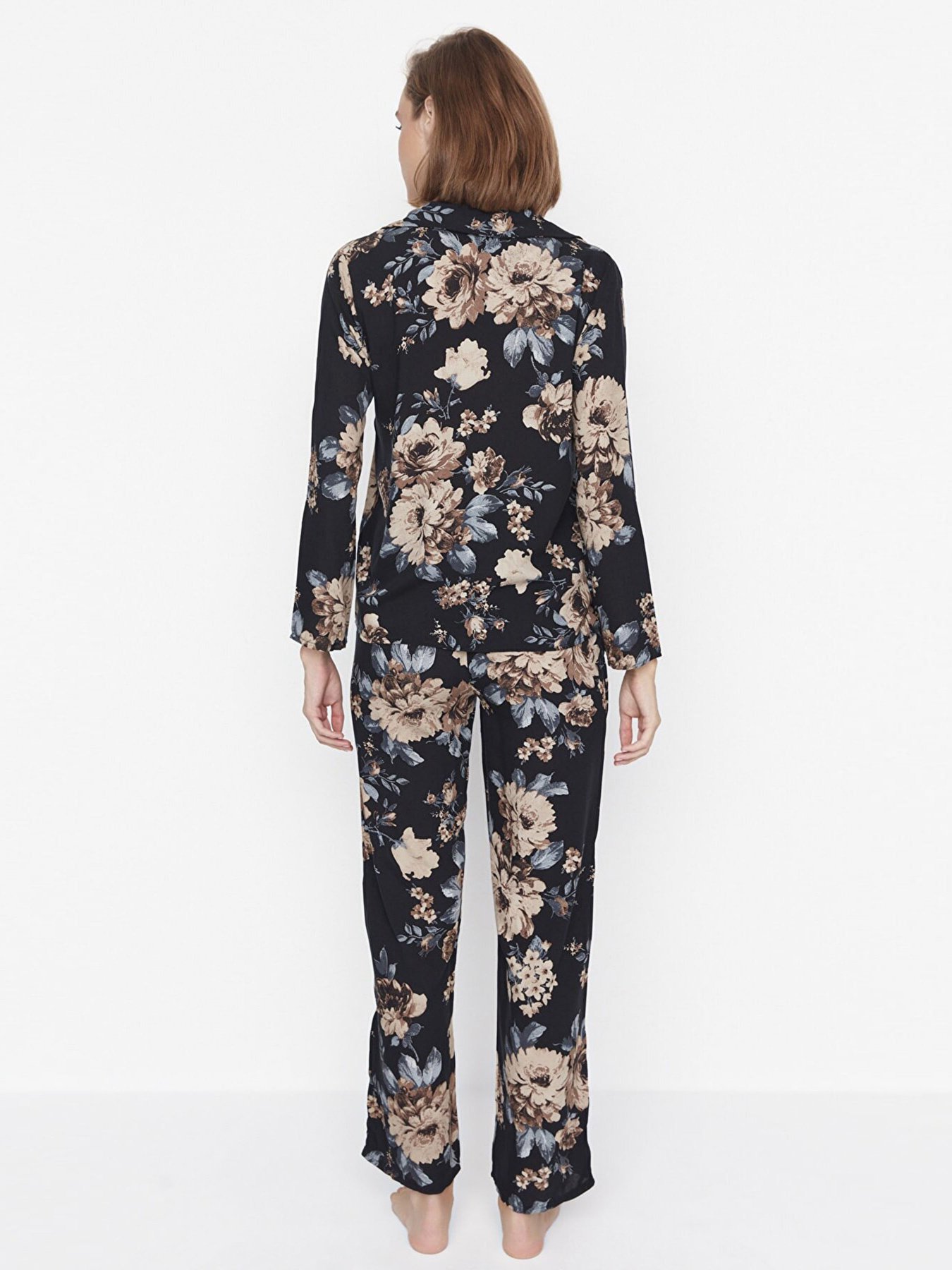 Пижама Trendyol модель THMAW23AU00122/Cok Renkli Пижама Trendyol модель THMAW23AU00122/Cok Renkli Фото