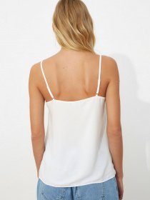 Майки Trendyol модель TWOSS19BB0208/Ekru Фото