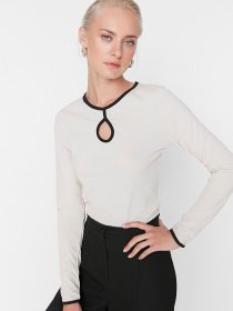 Лонгслів Trendyol модель TWOAW23BZ00071/Tas Лонгслів Trendyol модель TWOAW23BZ00071/Tas Фото