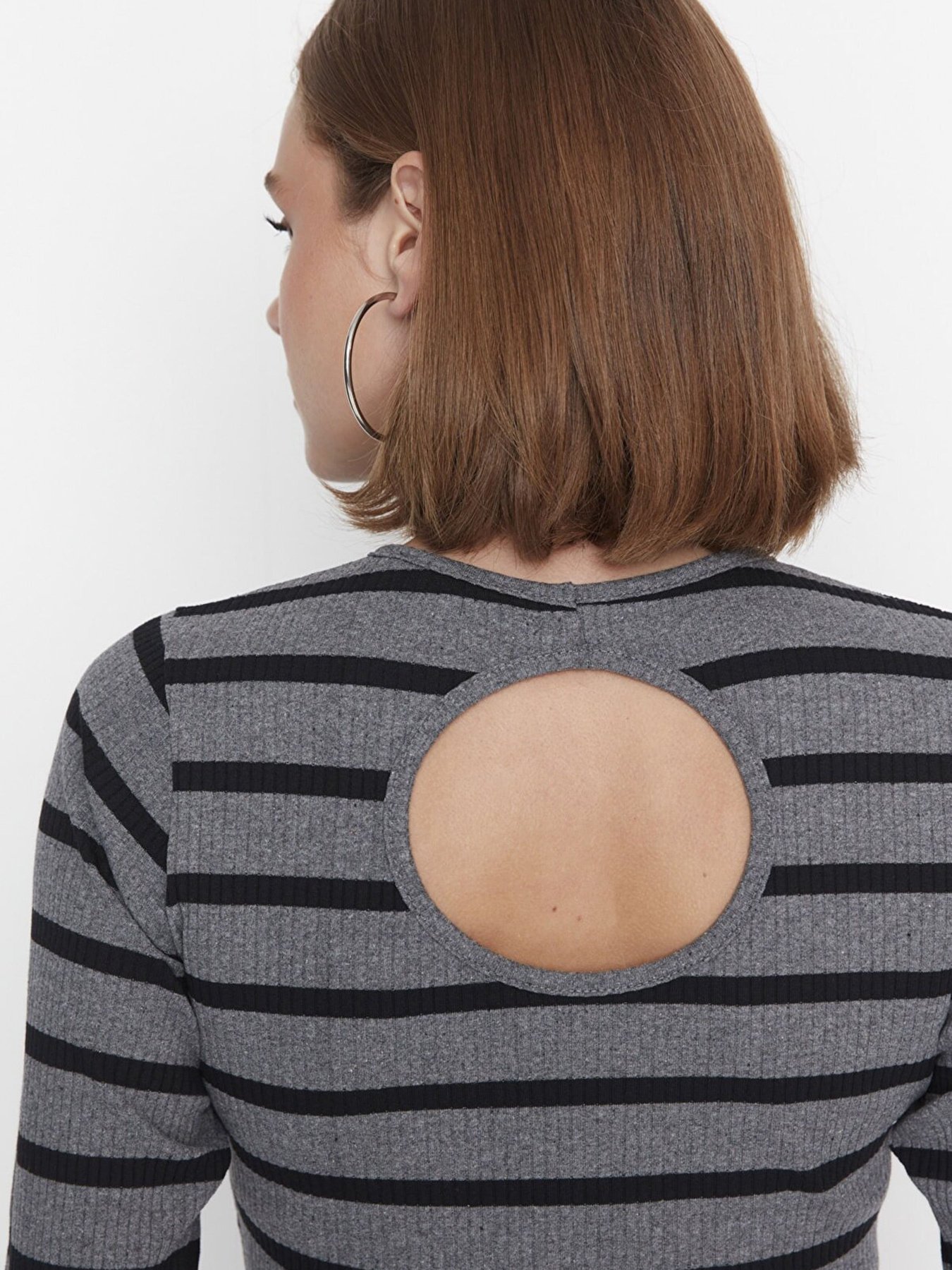 Лонгслив Trendyol модель TWOAW23BZ00548/Gri Фото