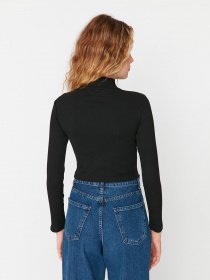 Водолазка Trendyol модель TWOAW23BZ00714/Siyah Фото