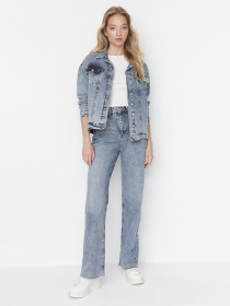 Прямі джинси Trendyol модель TWOAW23JE00083/Acik Mavi Фото