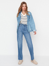 Прямые джинсы Trendyol модель TWOAW23JE00083/Mavi Фото