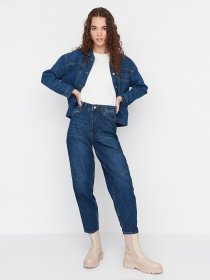 Джинсы мом Trendyol модель TWOAW23JE00125/Mavi Фото