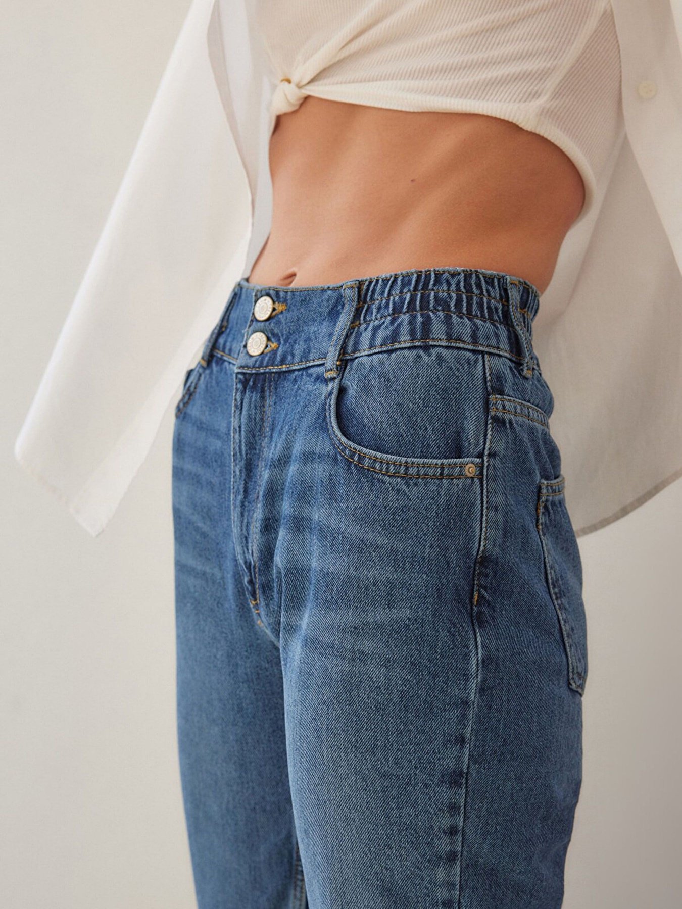 Зауженные джинсы Trendyol модель TWOAW23JE00379/Mavi Фото